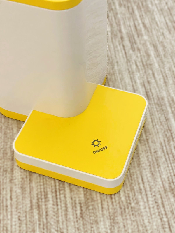 lampe de bureau avec porte de stylo